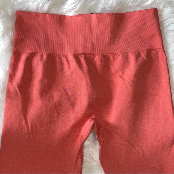 Joy Lab_ High-Rise Seamless 7/8 Leggings- L - Picture 8 of 10